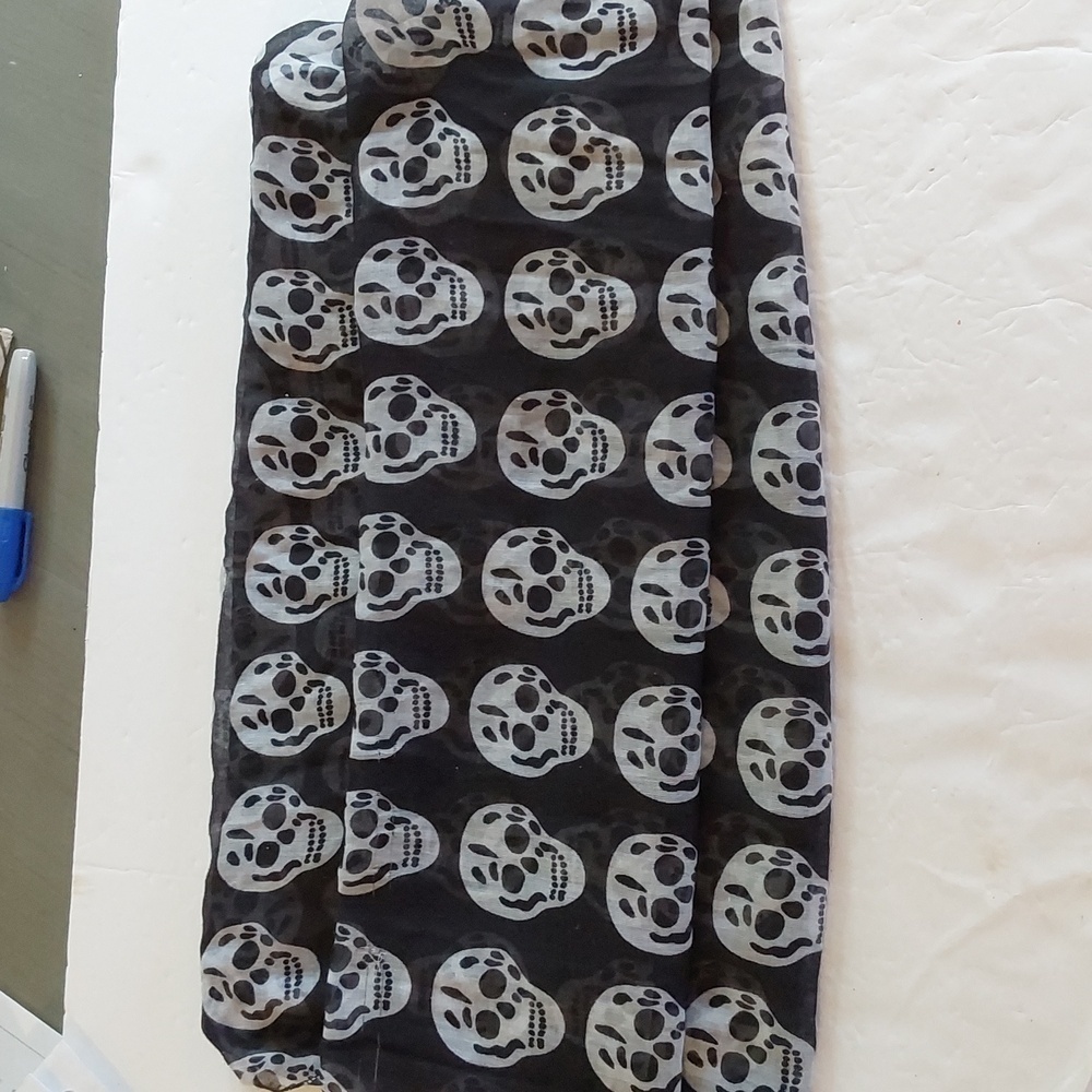 Women's Black white Skulls  Wrap Scarf Semi Sheer Halloween Goth EXTRA LARGE